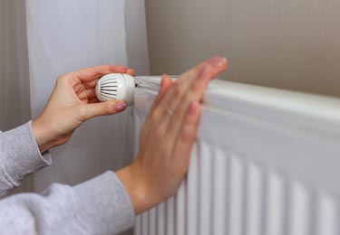 Radiadores instalados por Sinergies Mallorca para sistema de calefacción eficiente
